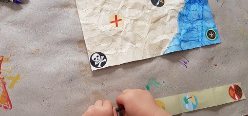 Kreative Bastelideen mit Anleitung für Kinder mit dem Bastelbox Abo für Kinder. So geht basteln mit Kindern schnell und einfach.